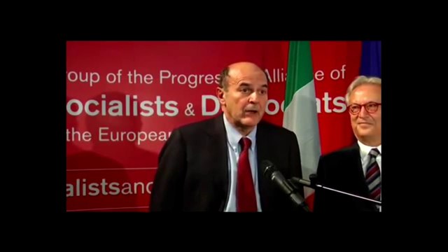 Bersani - Grillo, un autocrate non può parlare di dimissioni (29.01.13)