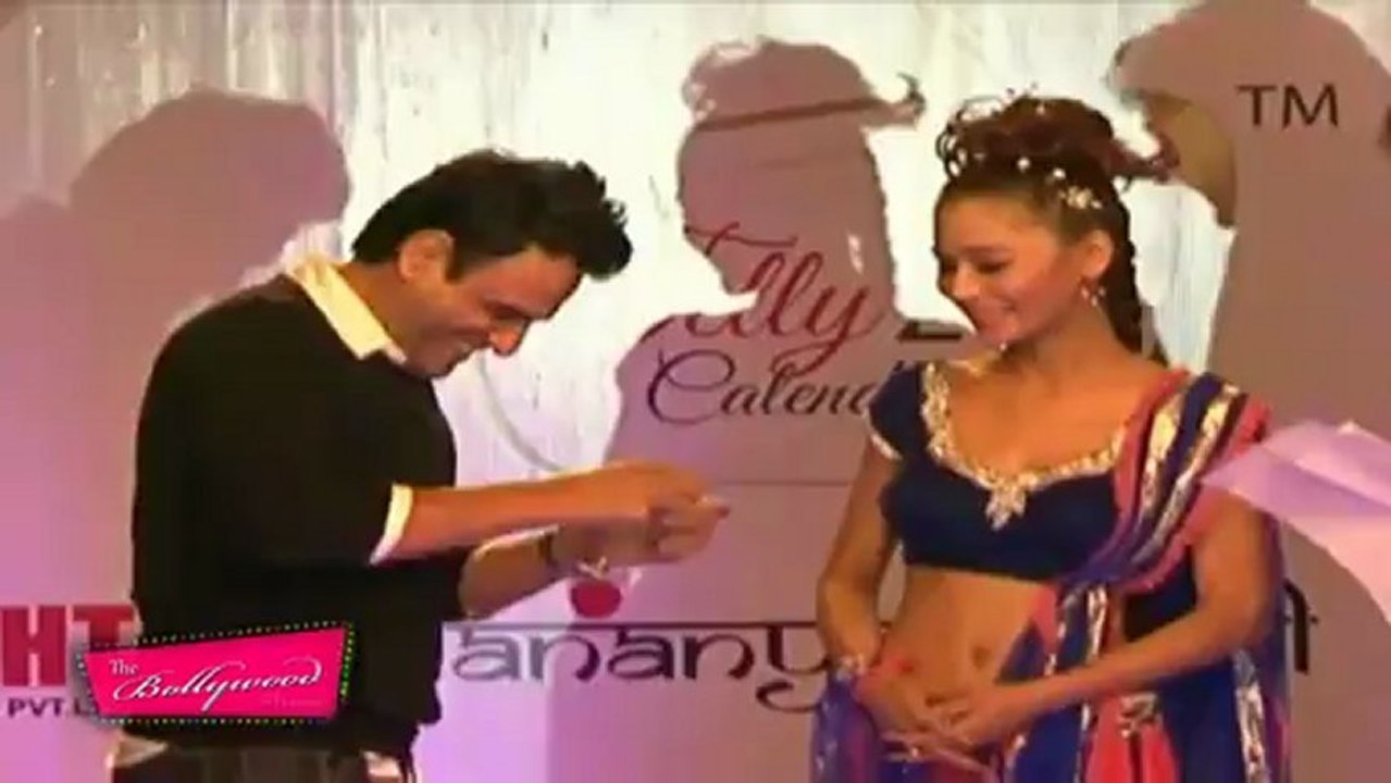 Sara Khan walks Bare back