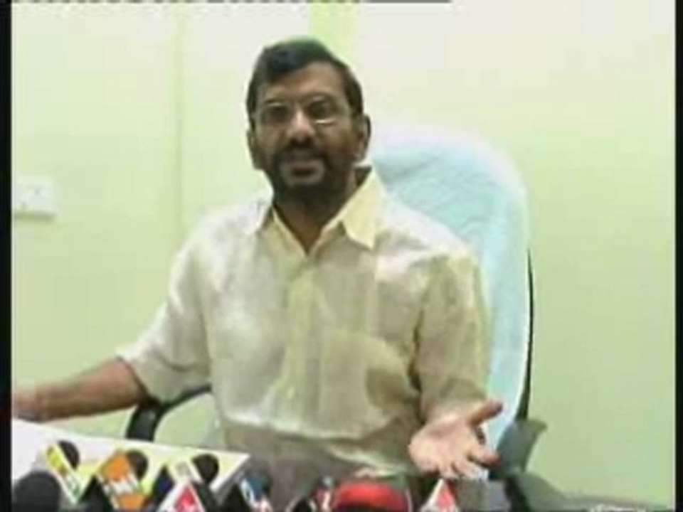 SOMIREDDY FIRE ON KCR - Nellore News