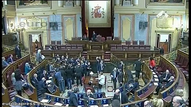 Guindos: Se irá suavizando la caída del PIB