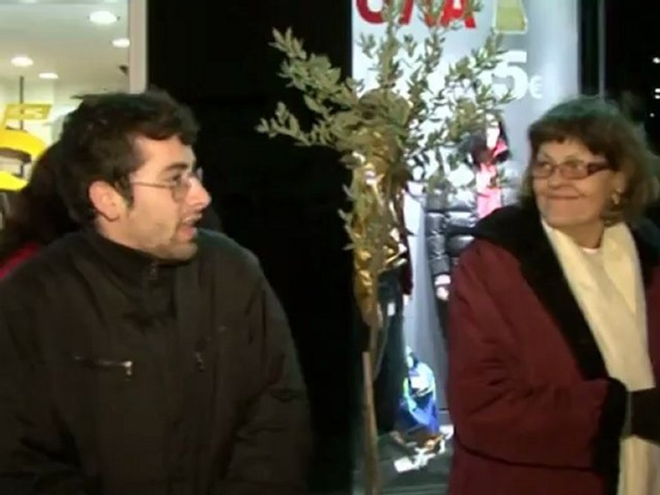 Έκαψαν τα... "χαρατσόχαρτα"