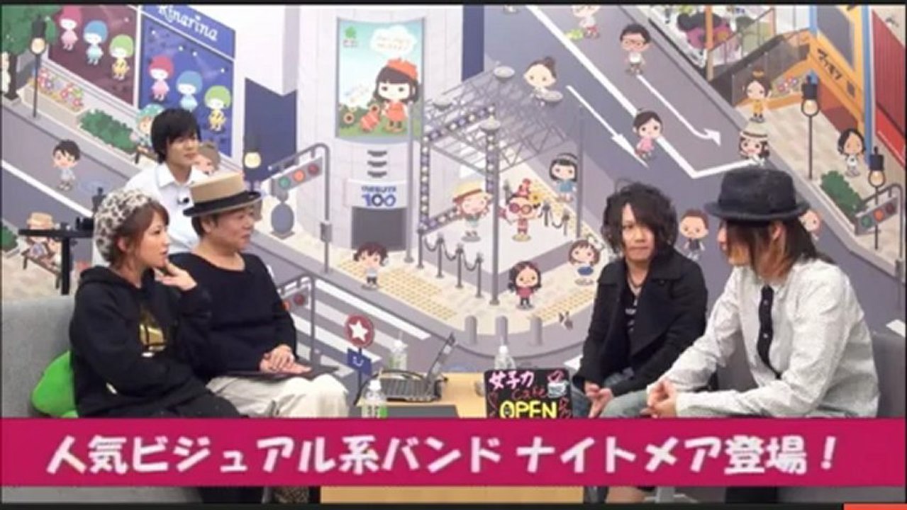 Yomi and Sakito at 女子力cafe