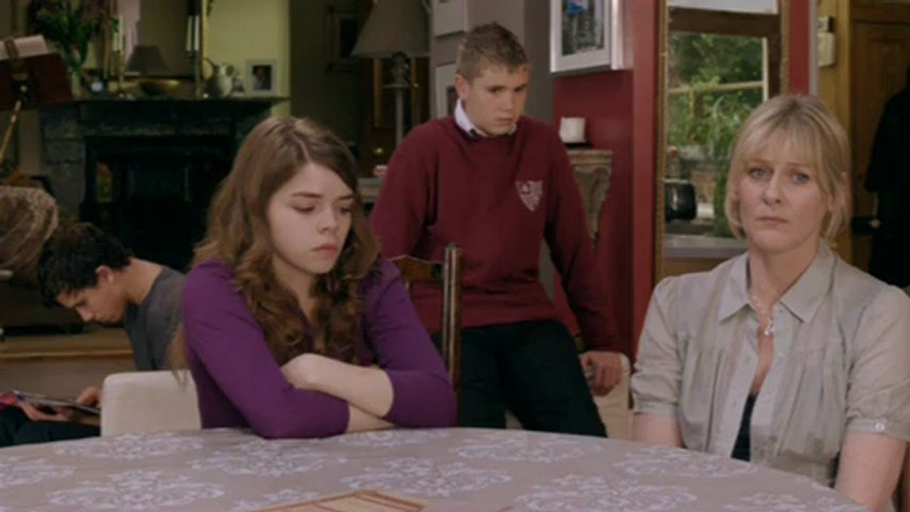 All The Small Things 1x01