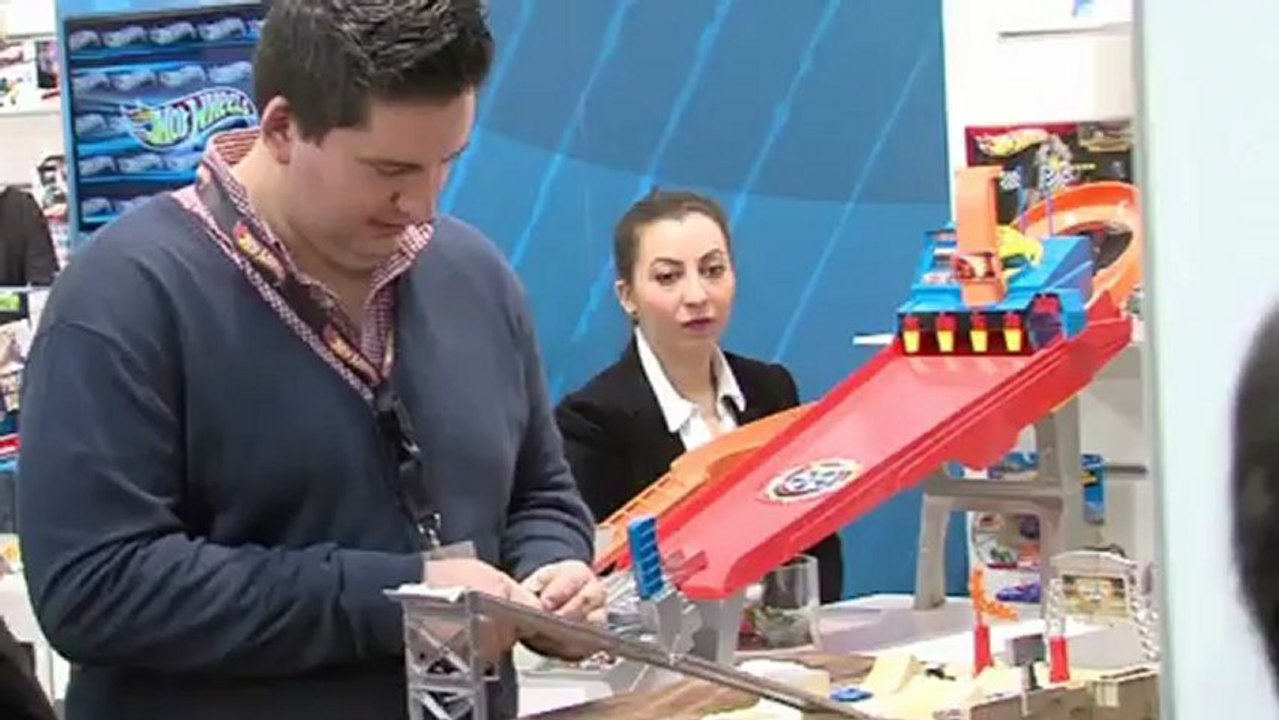 Reus zeigt Talent als Designer