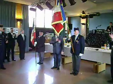Remise officielle du nouveau drapeau de l'Amicale des Anciens Sapeurs Pompiers de Paris groupement Hauts de Seine