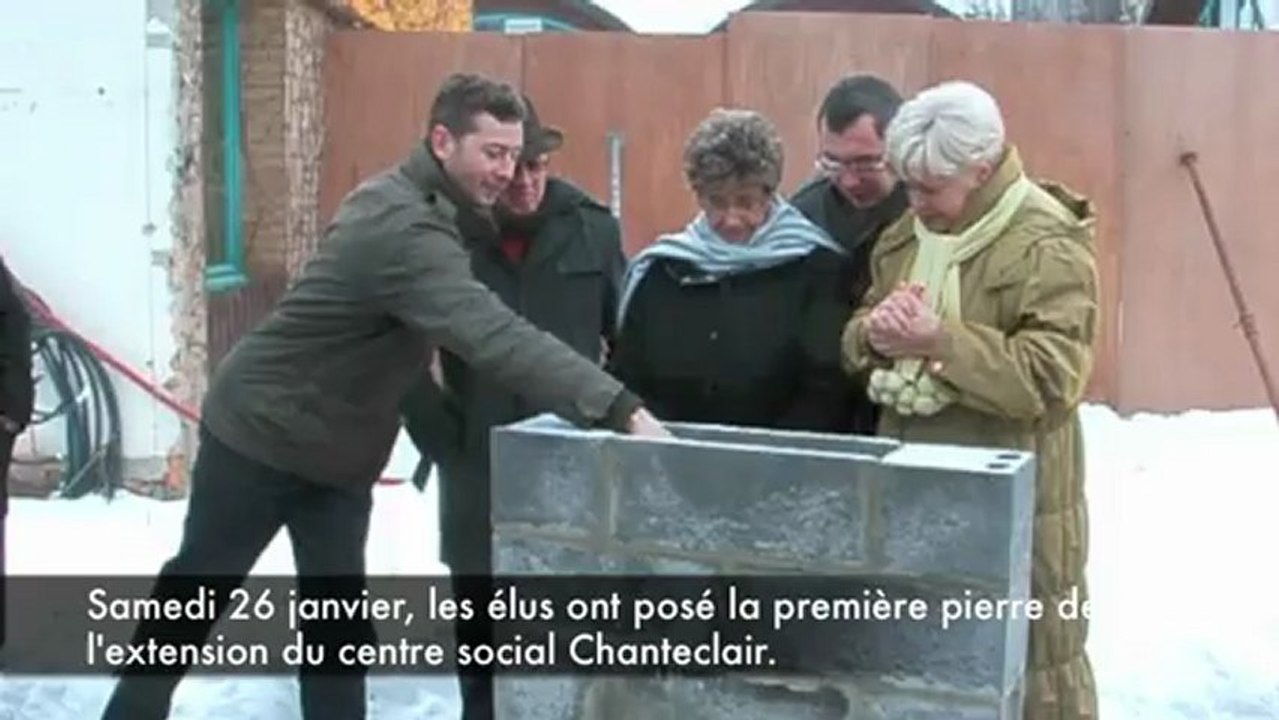 Pose de la première pierre du chantier d'extension di centre Chanteclair de Saint-Nicolas
