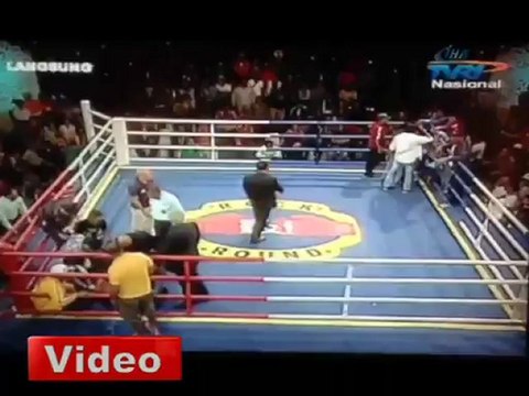 Genç boksör ringde öldü - İhlas Haber Ajansı (İHA)