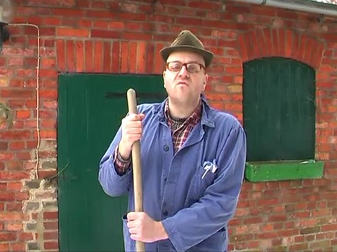 Gerhard Depardieu wird Russe. Präsident Putin sei Dank! Kabarett vom Bauernhof mit Bauer Heinrich