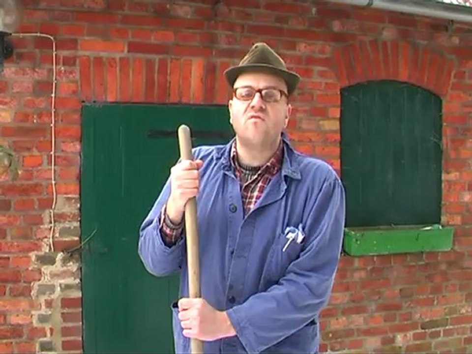 Gerhard Depardieu wird Russe. Präsident Putin sei Dank! Kabarett vom Bauernhof mit Bauer Heinrich