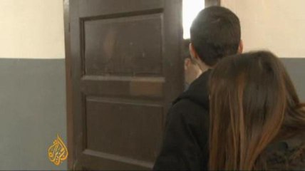 Muslim students challenge Kosovo Headscarf ban