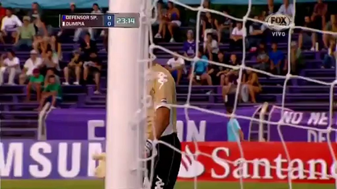 2013.01.24_Copa_Libertadores_1_Round_Defensor Sporting-Olimpia_rgfootball.net_1тайм goll-live.at.ua