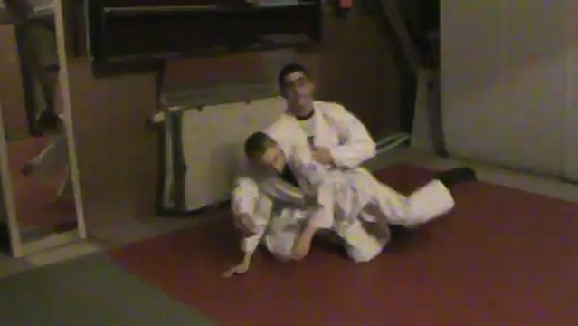Bunkai suwari waza gedan kosa dori : irimi kihon