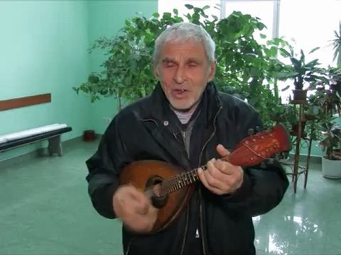 71-летний пенсионер установил рекорд на кольцах