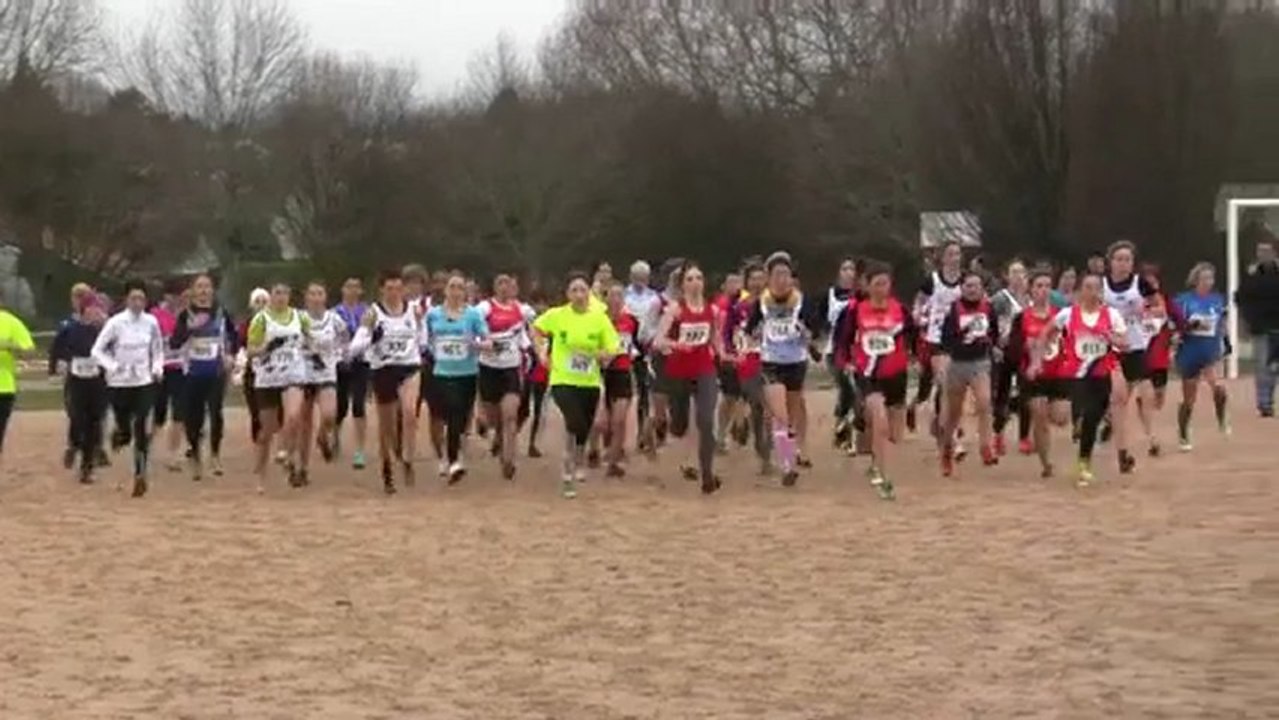 Cross de Riom Chpt 63 - Extrait course feminines