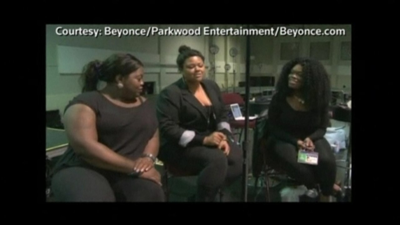 Beyonce shares Super Bowl sneak peeks