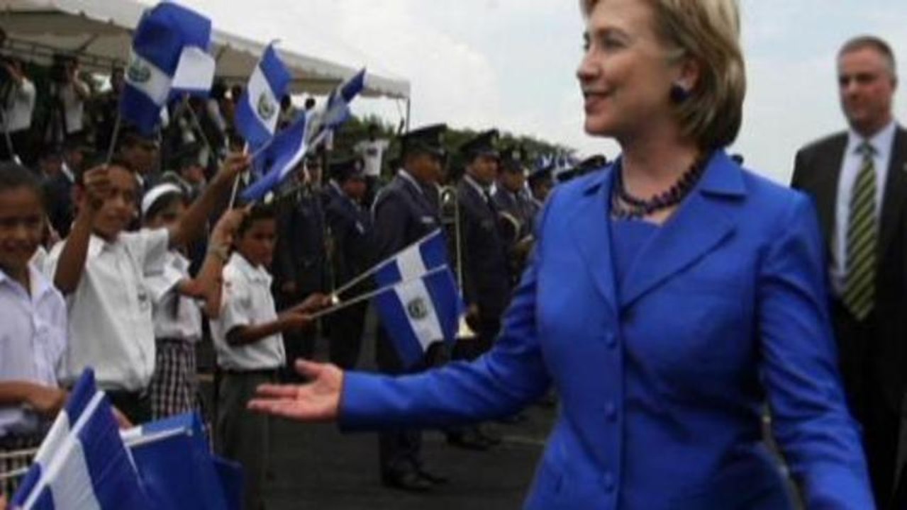Top US diplomat Clinton to step down