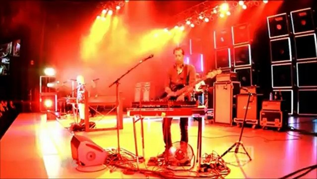 Metric – “Help I’m Alive” 1/29/2013 Carson Daly