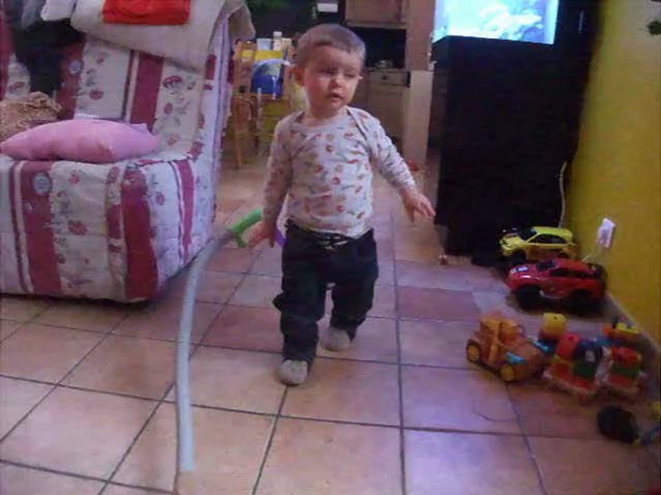 roudoudou et son aspirateur