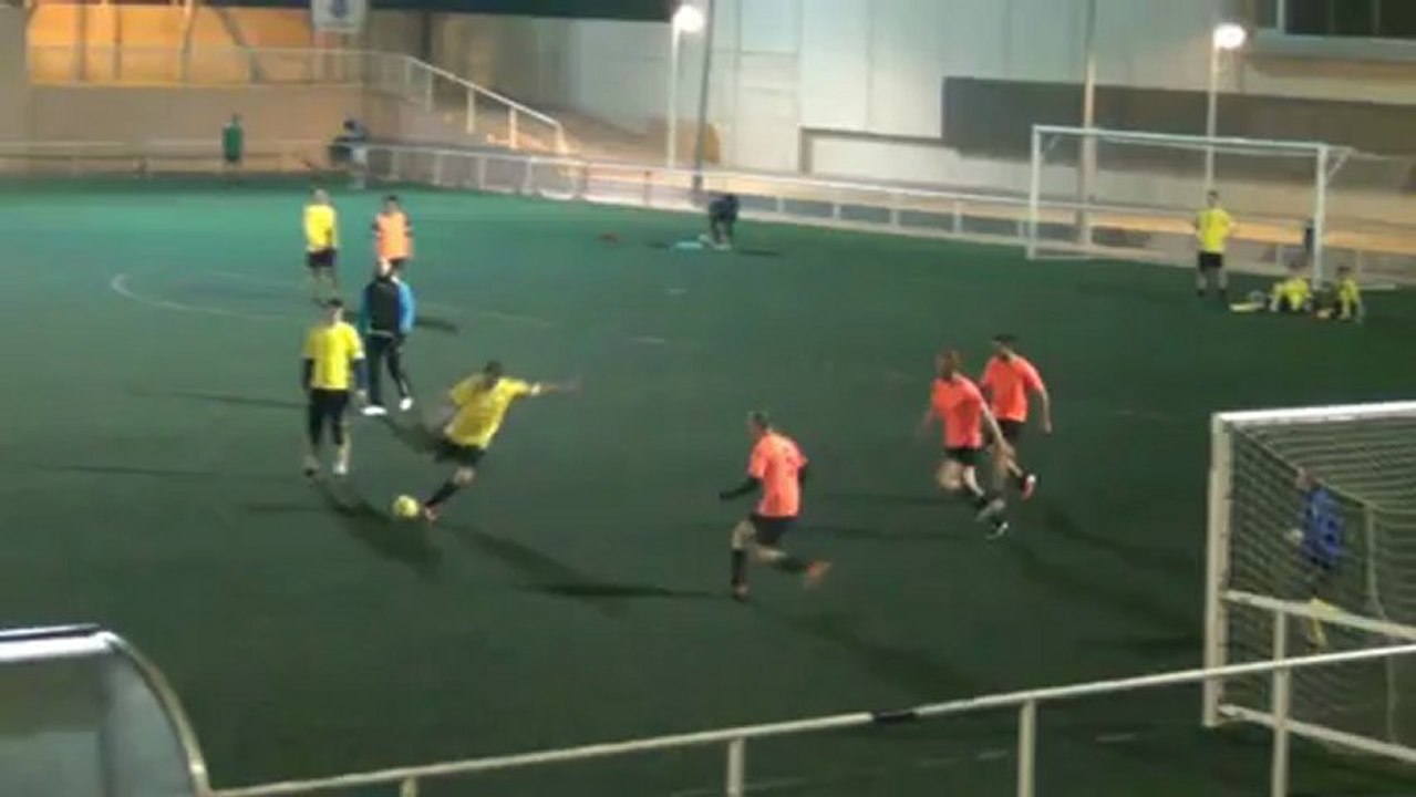 Pj J14: Restaurante Javinma 4-2 Naranjitos