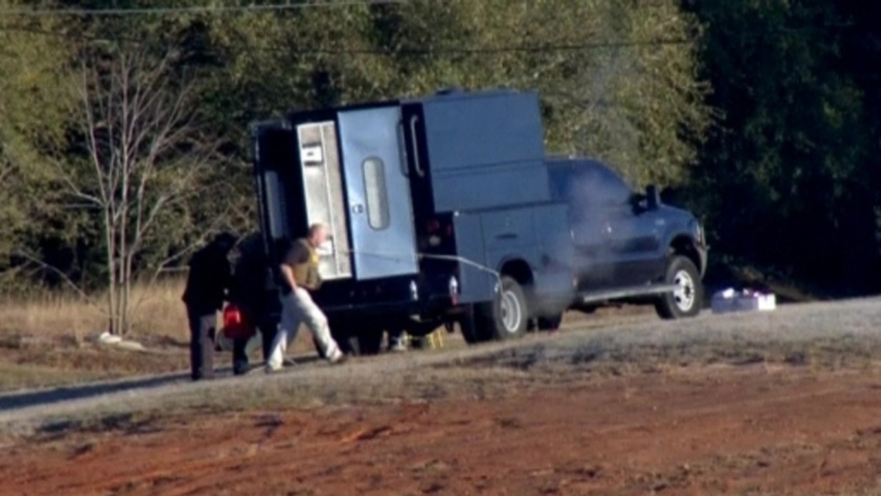 Standoff continues in Alabama