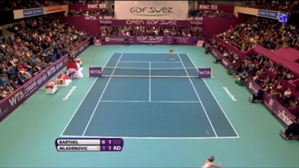 Barthel batte Mladenovic - Parigi, semifinale