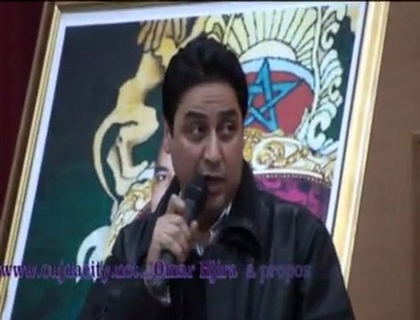 عمر حجيرة رئيس الجماعة الحضرية خلال اللقاء التواصلي مع تجار سوق مليلية واعلان افتتاح السوق يوم السبت 2 مارس 2013