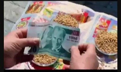 بائعة المناديل