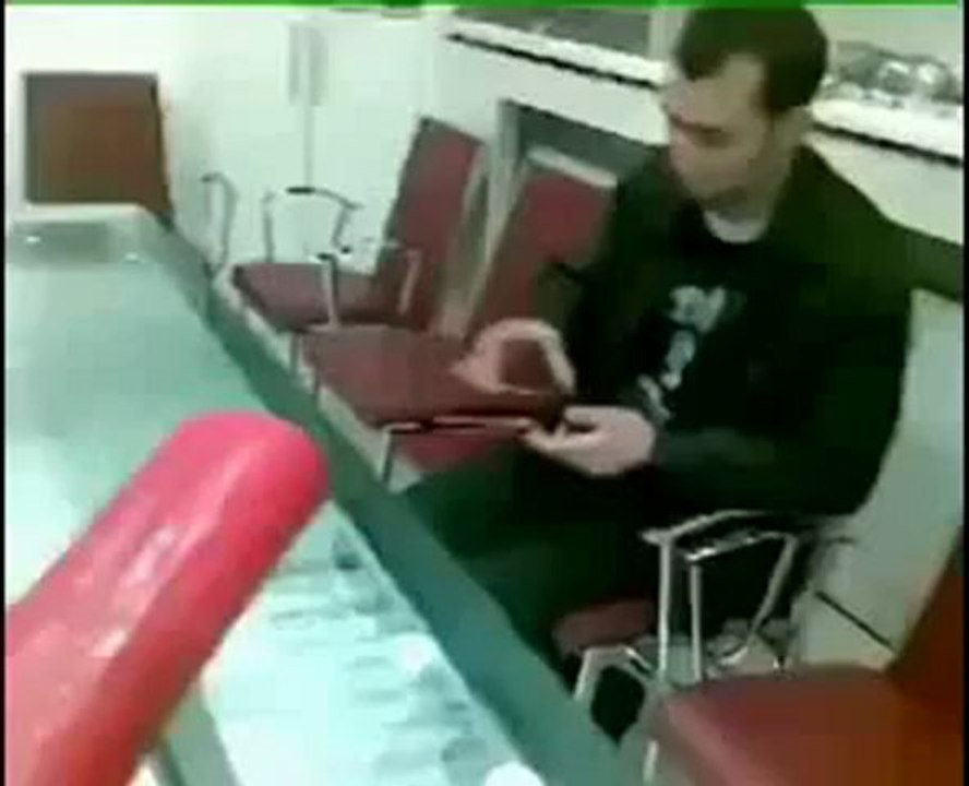ئه‌گه‌ر ڕاست ئه‌که‌ی بیبینه و پێمه‌که‌نه