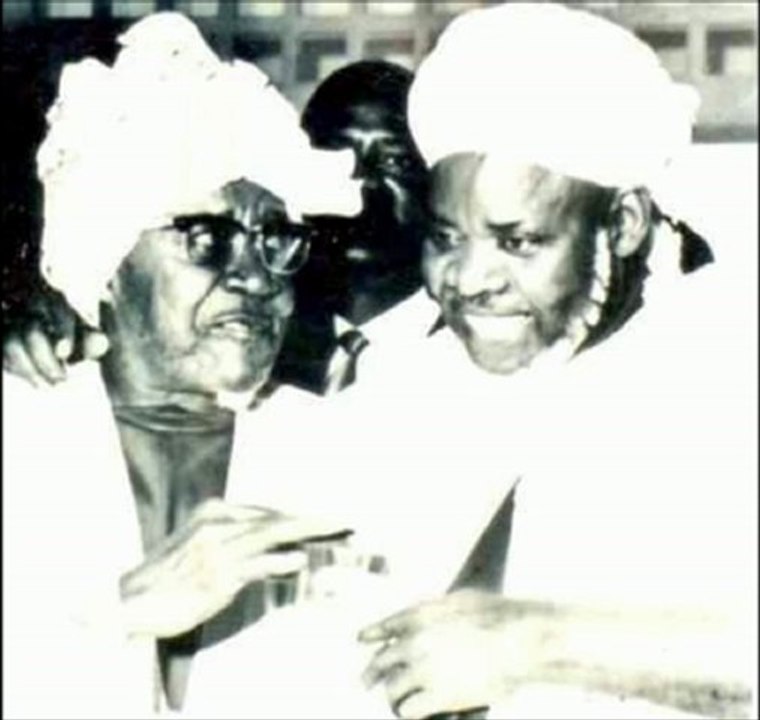 Rencontre entre Baye Niass et Skrj, Khalif de Cheikh à Fez à l'epoque en 1937 par Barham Diop