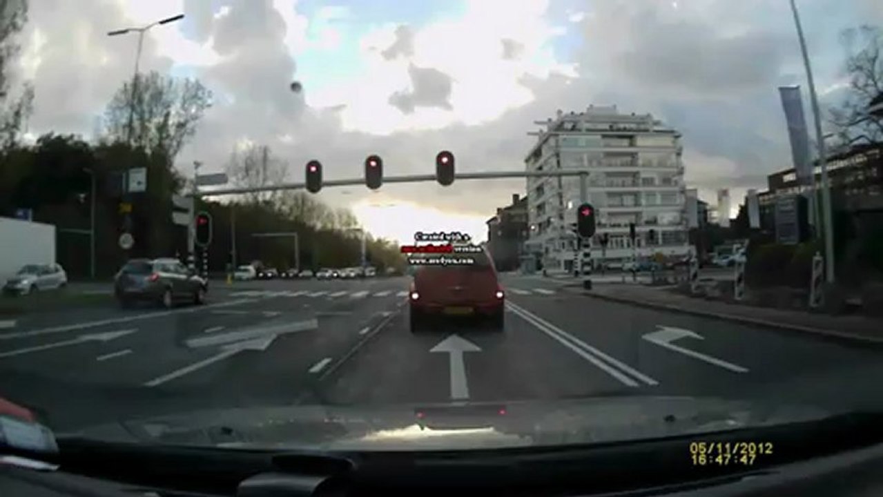 Red light not seen?