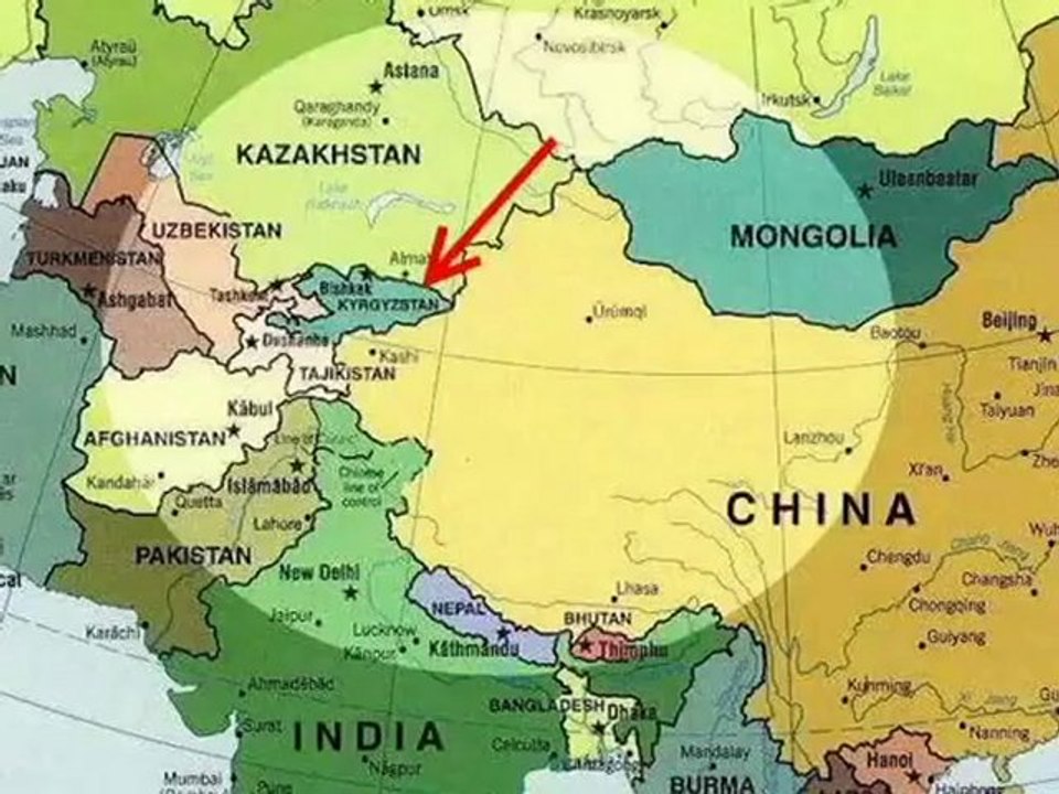 Une manifestante veut s'immoler au Kirgizistan