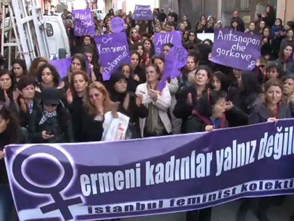 Samatyalı Kadınlar Yalnız değil eylemi...