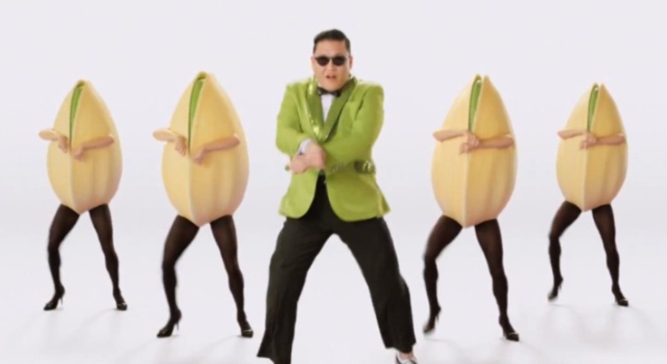 Super Bowl : le chanteur PSY part en pistache