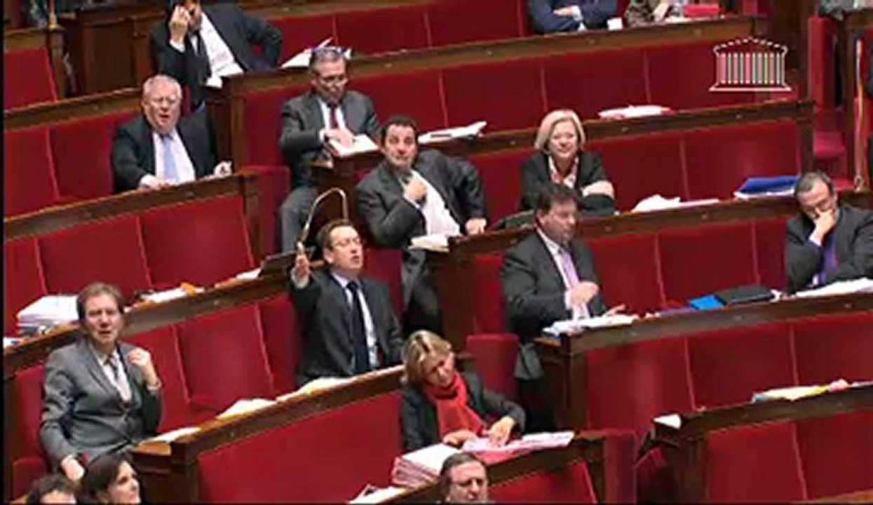 13.02.02amendement ump clause conscience des maires