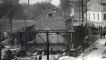 Pierres qui roulent 1953 déplacement sur rails d'un pavillon à Chatillon sous Bagneux pour agrandir la RN 306 par le service des ponts et chaussées de la Seine et l'Entreprise Christiani et Neilsen