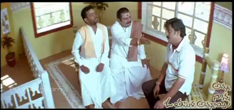 Amma Nanna O Tamil Ammayi - Comedy scene ( emi ra balaraju )
