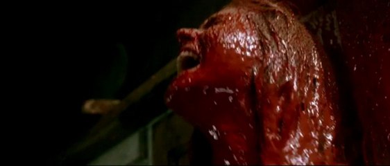 La bande-annonce red-band d'Evil Dead maintenant en VOST