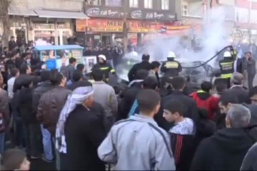 Otomobil cayır cayır yandı