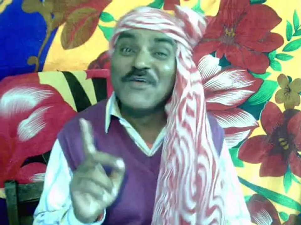 EK LARKI BHIGI BHAGI SI.....