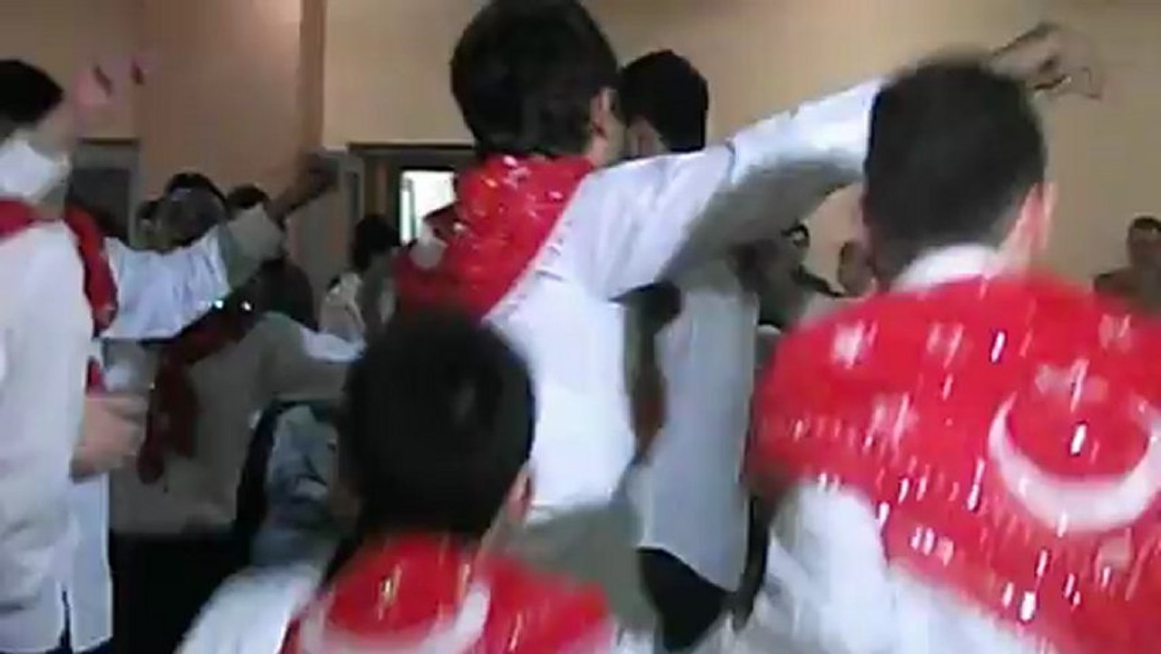 Vezirhan Beldesi Askere gidecek 93 tertiplerin eğlencesi