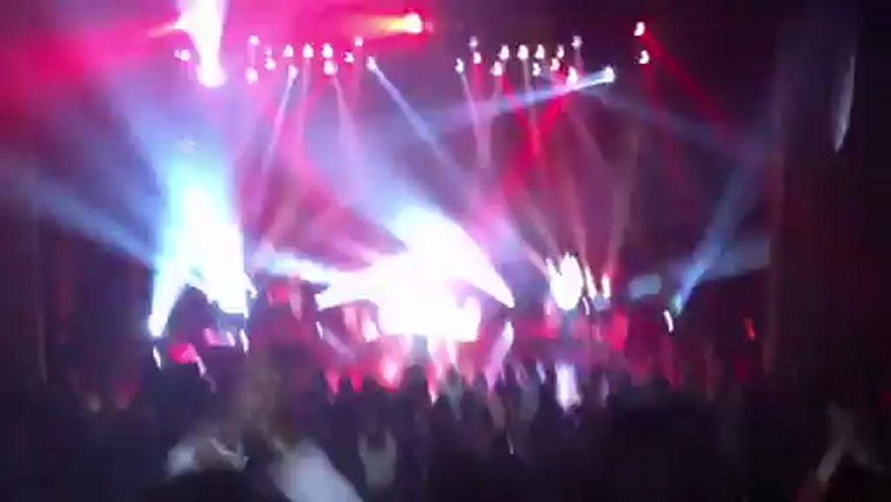 Extrait du spectacle de Jermaine JACKSON à TOULOUSE produit par David SERERO