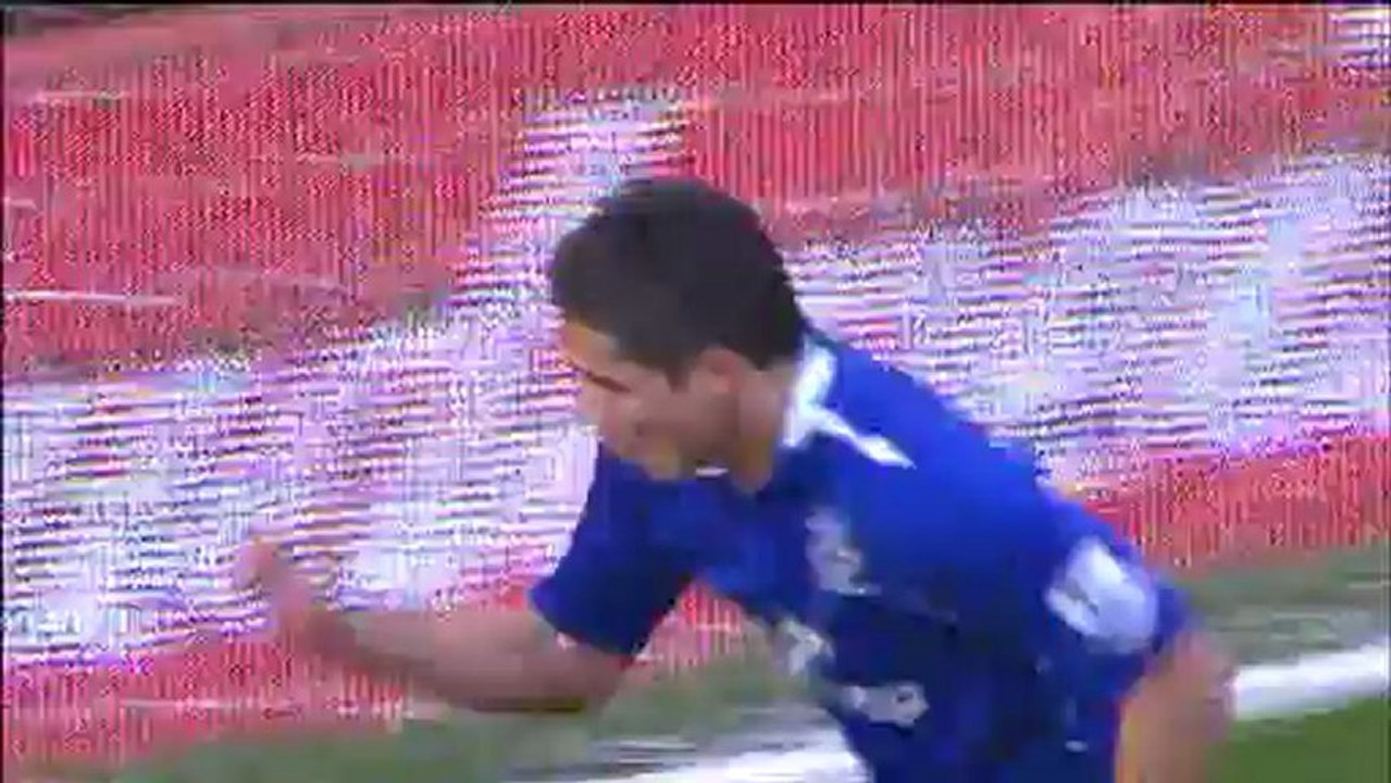 33. Cahill v Manchester United