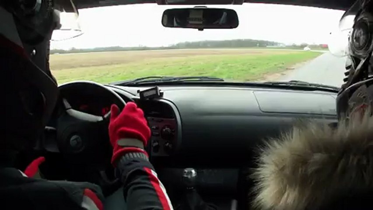 S2000 Mugen vs Lotus Mk1 Lurcy Lévis 03/02/2013 session 2