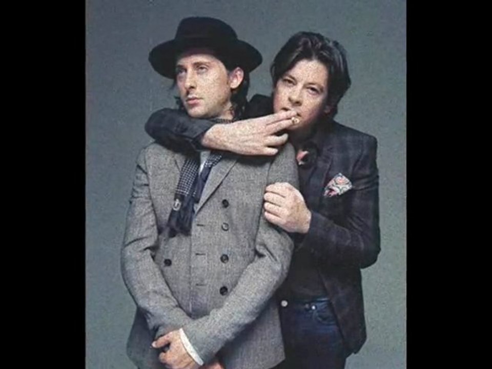 "Vengeance" Benjamin Biolay Feat.Carl Barât - 2012