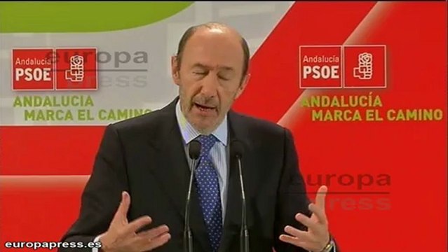 PSOE: Rajoy ha ido a Berlín con su sombra, Bárcenas