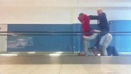 Havaalanında bisiklet sürmek