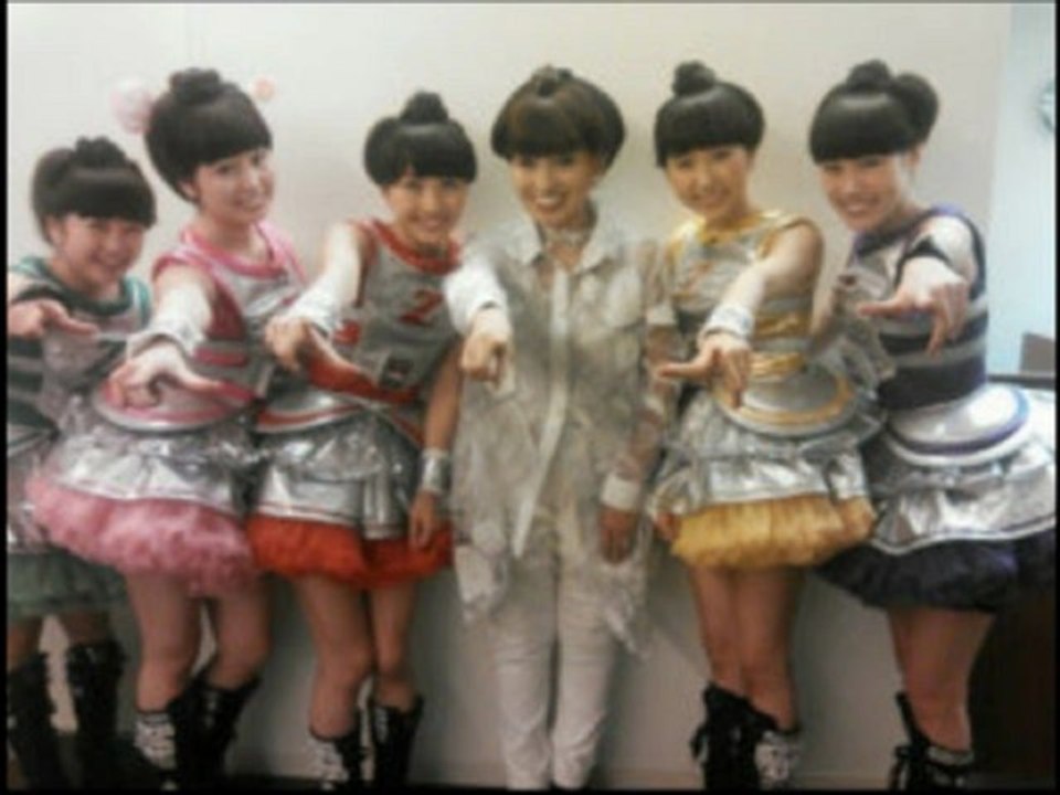 ももいろクローバーZ 徹子の部屋に出演決定!黒柳徹子とたまねぎヘアの６ショットを公開