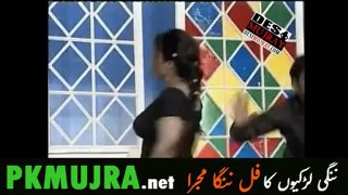 Hina Shaheen boobs show