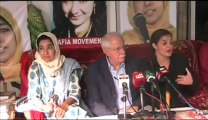 US Senator Mike Gravel and human rights activist Tina Foster briefs the media in siddiqui`s home