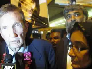 Ex-Attorney General USA Ramsey Clark talked to media on Dr. Aafia case at Karachi airport